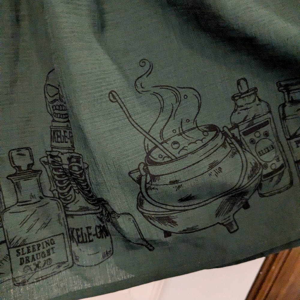 Harry Potter Potions Skirt - Picture 2 of 6